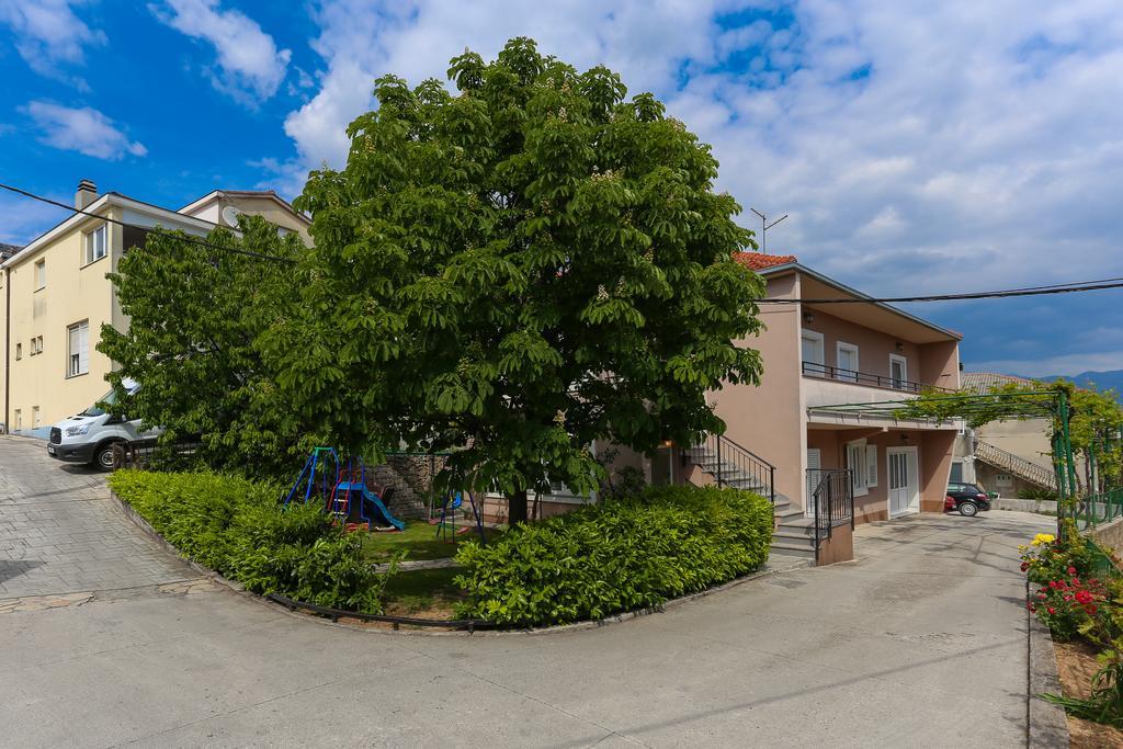 Apartment Mariniva Kastela Exterior photo